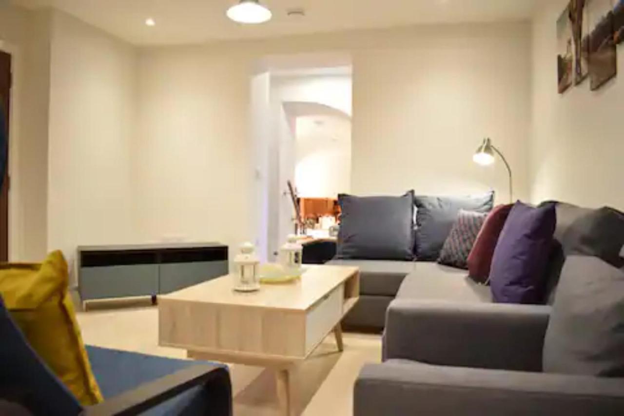 Spacious And Modern Apartment In Pimlico London Eksteriør billede