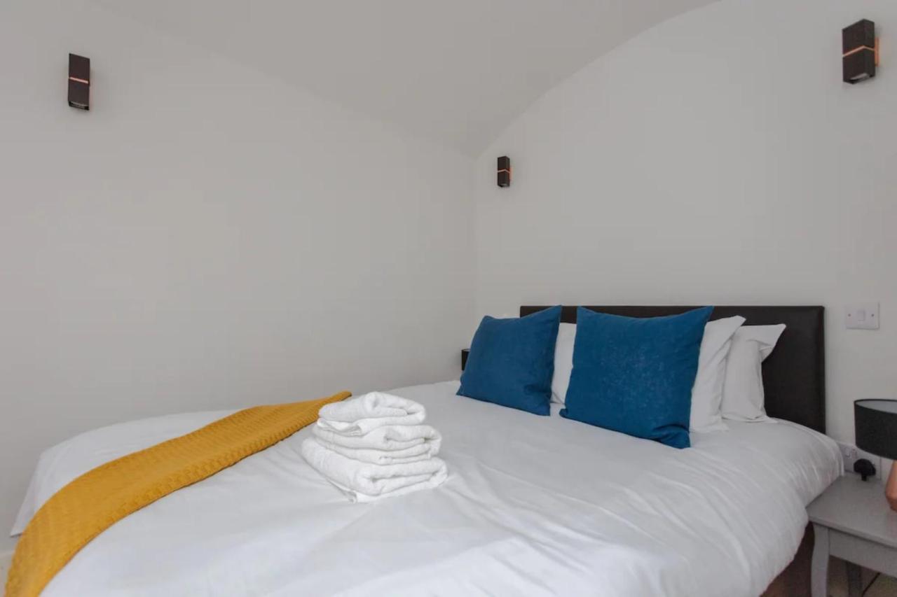 Spacious And Modern Apartment In Pimlico London Eksteriør billede