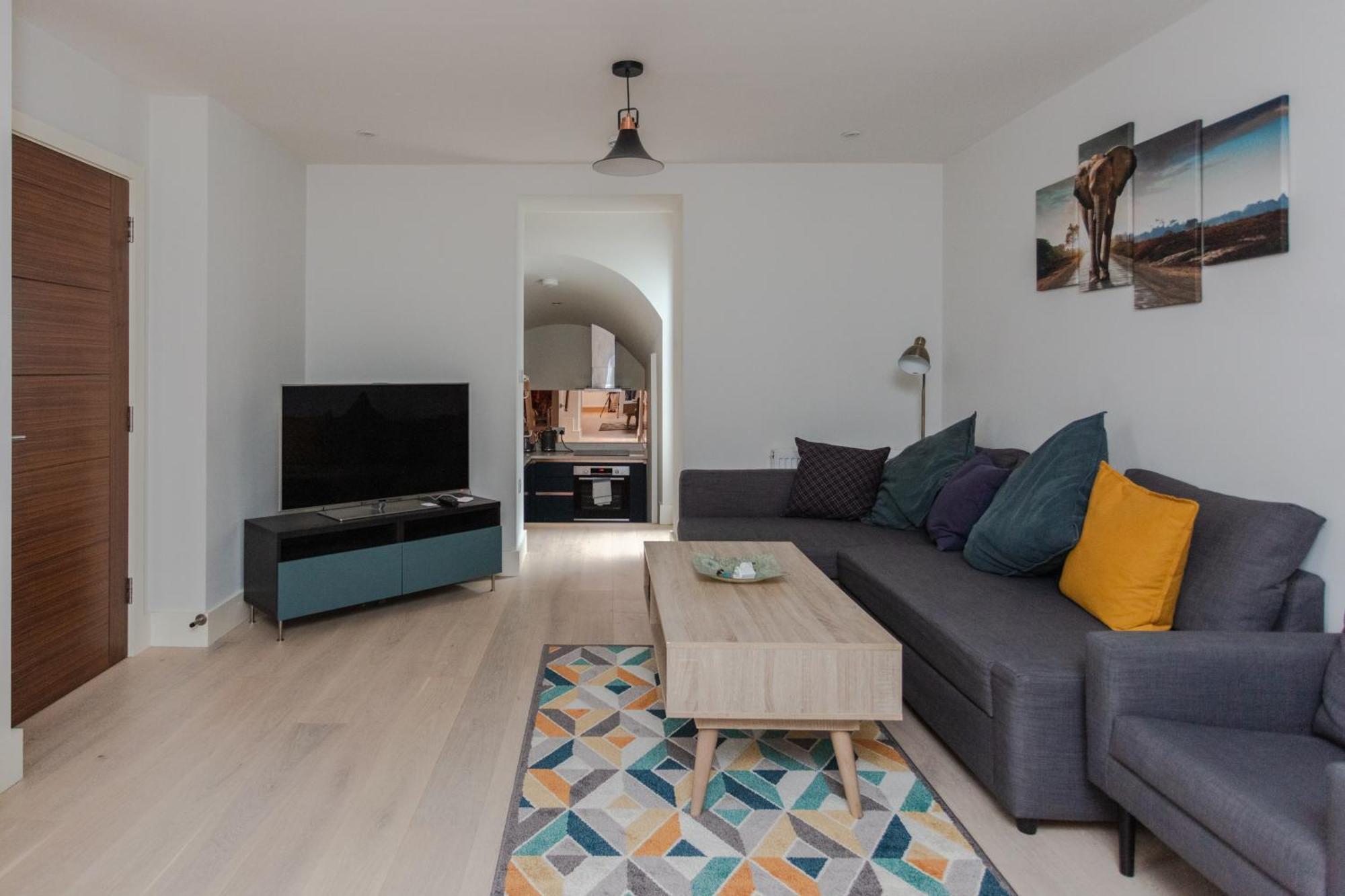 Spacious And Modern Apartment In Pimlico London Eksteriør billede