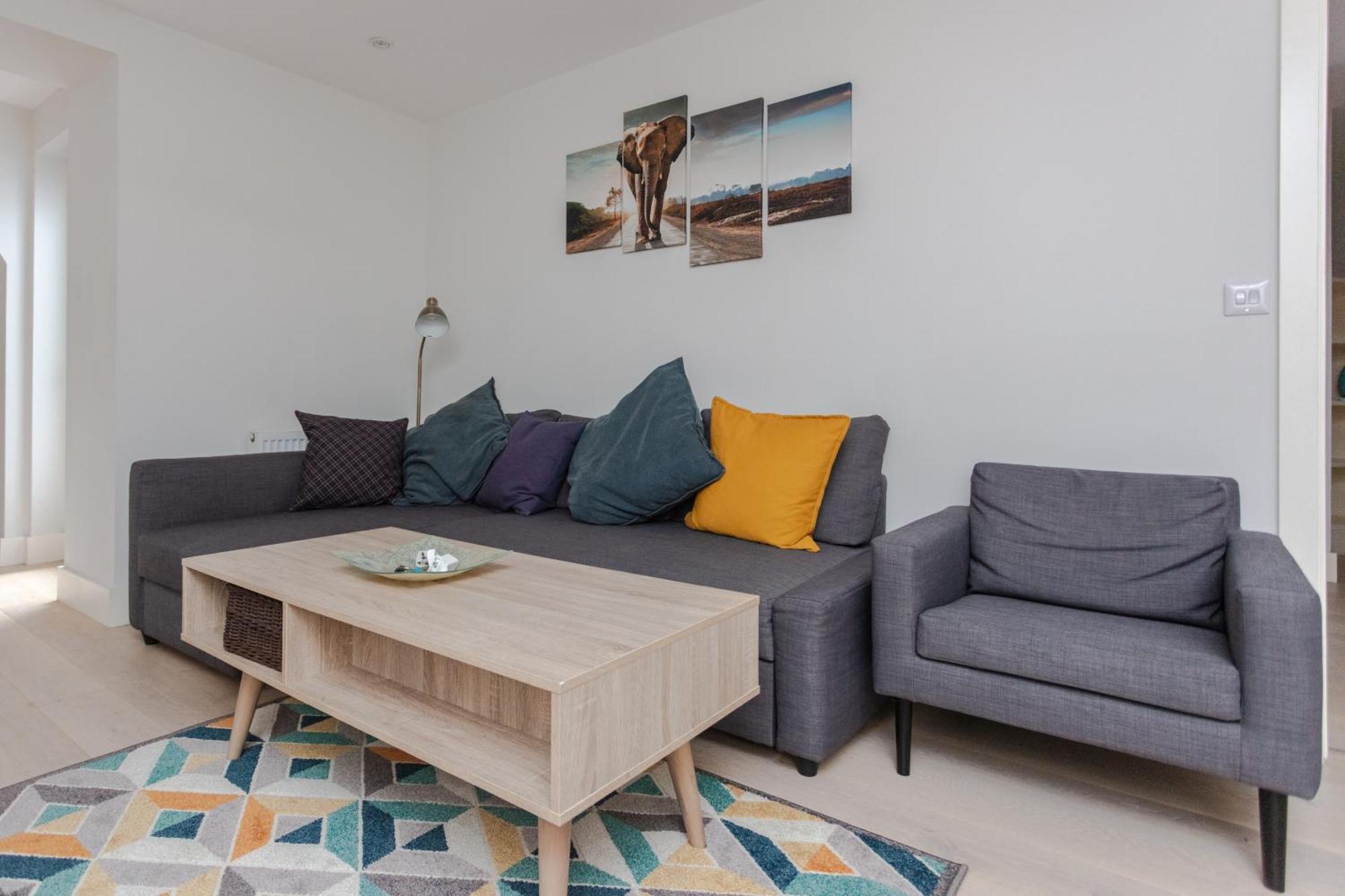 Spacious And Modern Apartment In Pimlico London Eksteriør billede